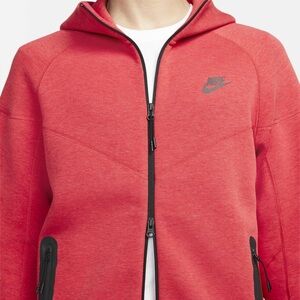 Nike Sportswear Tech Fleece Windrunner - XL
Like new, gently used.